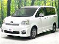 2013 Toyota Voxy