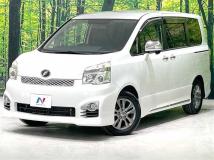 2013 Toyota Voxy