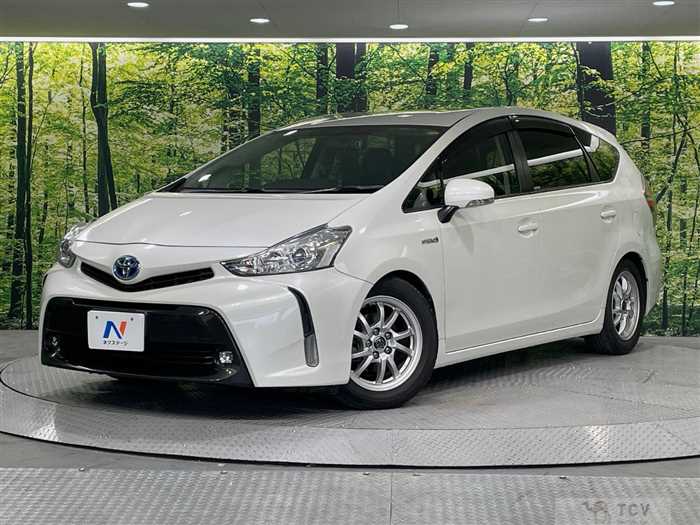 2016 Toyota PRIUS α