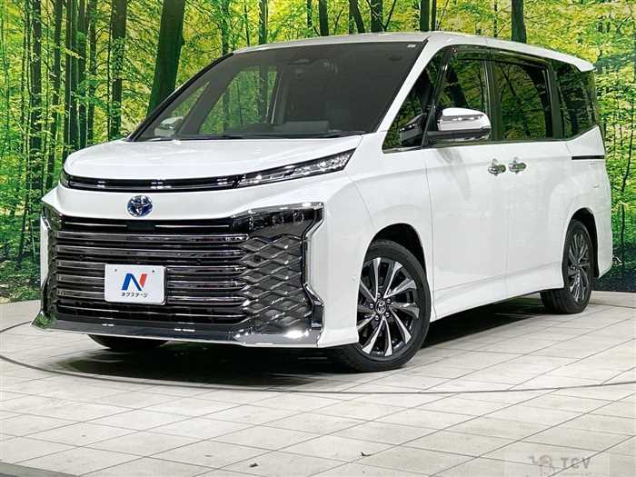 2023 Toyota Voxy