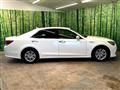 2013 Toyota Crown Hybrid