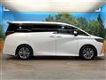 2025 Toyota Alphard Hybrid