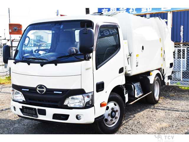 2017 Hino Dutro