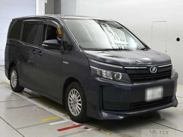 2014 Toyota Voxy