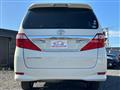 2012 Toyota Alphard G