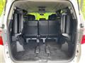 2013 Toyota Alphard
