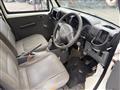 2010 Nissan Clipper Truck