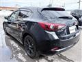 2017 Mazda Axela