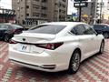 2019 Lexus ES