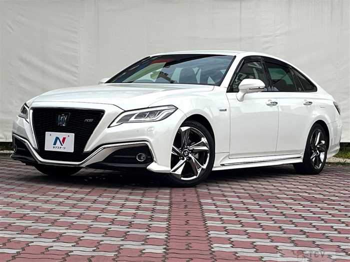2018 Toyota Crown Hybrid