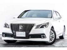 2013 Toyota Crown