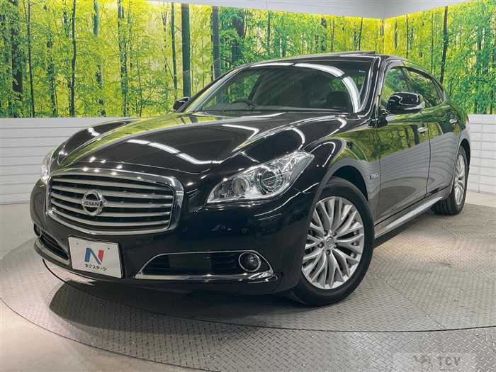 2017 Nissan Cima