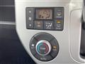 2015 Daihatsu WAKE