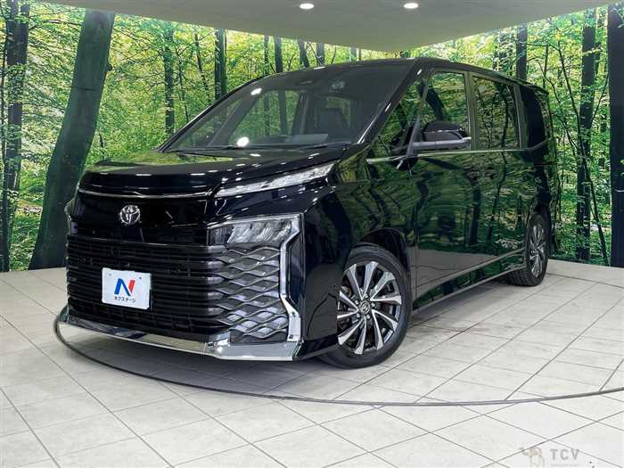 2022 Toyota Voxy