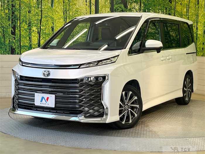 2022 Toyota Voxy