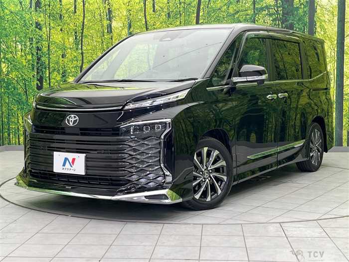 2025 Toyota Voxy
