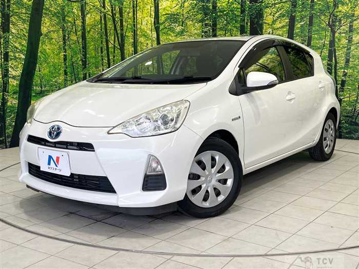 2013 Toyota AQUA