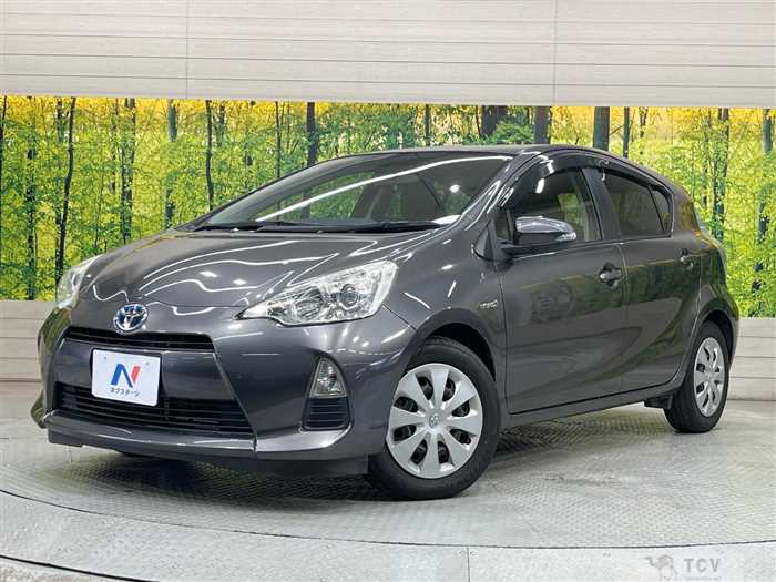 2013 Toyota AQUA