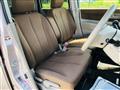 2011 Nissan ROOX