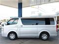 2004 Toyota Regiusace Van