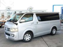 2004 Toyota Regiusace Van