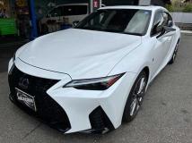 2021 Lexus IS