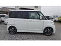 2011 Nissan ROOX