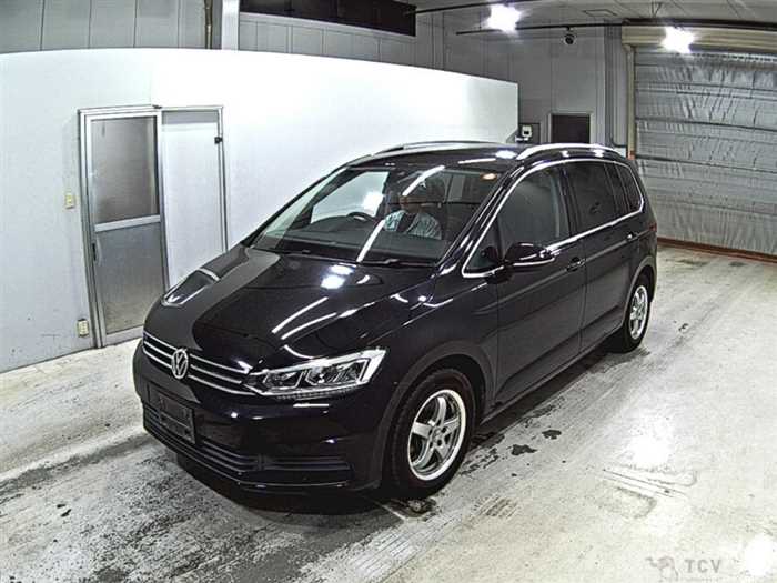 2019 Volkswagen Golf Touran