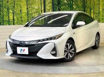 2022 Toyota Prius PHV