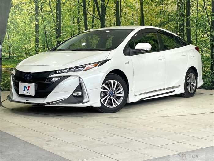 2022 Toyota Prius PHV