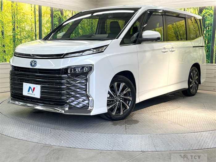 2022 Toyota Voxy