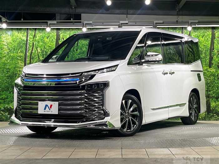 2023 Toyota Voxy