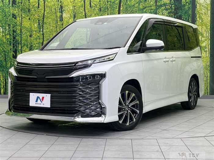 2023 Toyota Voxy
