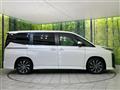 2025 Toyota Voxy