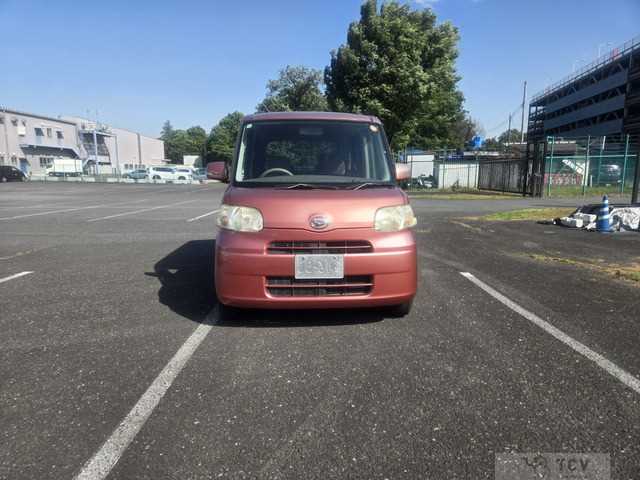 2010 Daihatsu Tanto