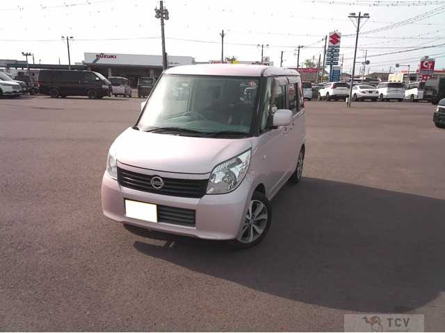 2012 Nissan ROOX