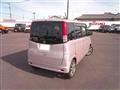 2012 Nissan ROOX