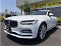 2017 Volvo V90