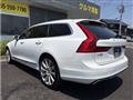 2017 Volvo V90