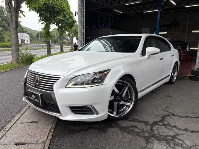 2016 Lexus LS