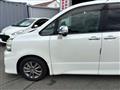 2011 Toyota Voxy