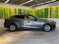 2017 Mazda Axela