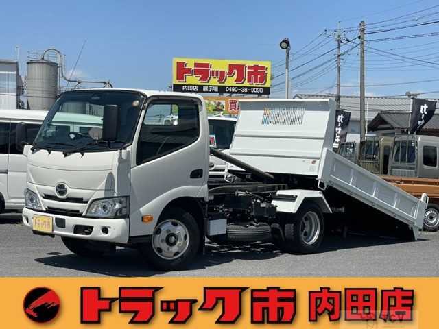 2022 Hino Dutro