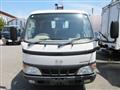 2005 Hino Dutro