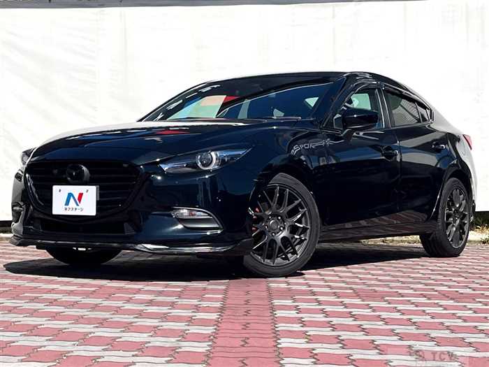 2017 Mazda Axela