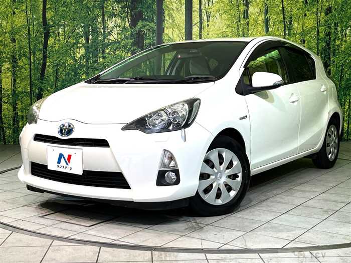 2013 Toyota AQUA