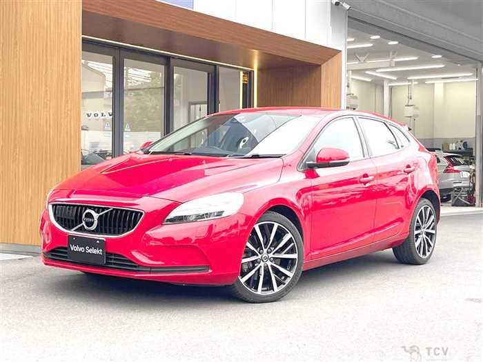 2018 Volvo V40