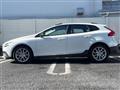 2018 Volvo V40
