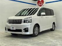 2010 Toyota Voxy