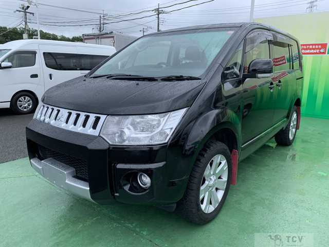 2019 Mitsubishi Delica D5